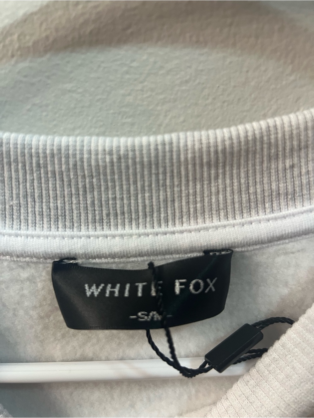 White Fox Boutique Pink Bubble Logo Gray Sweatshirt - Picture 2 of 2